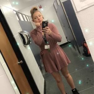 Meet your Posher, Chloe